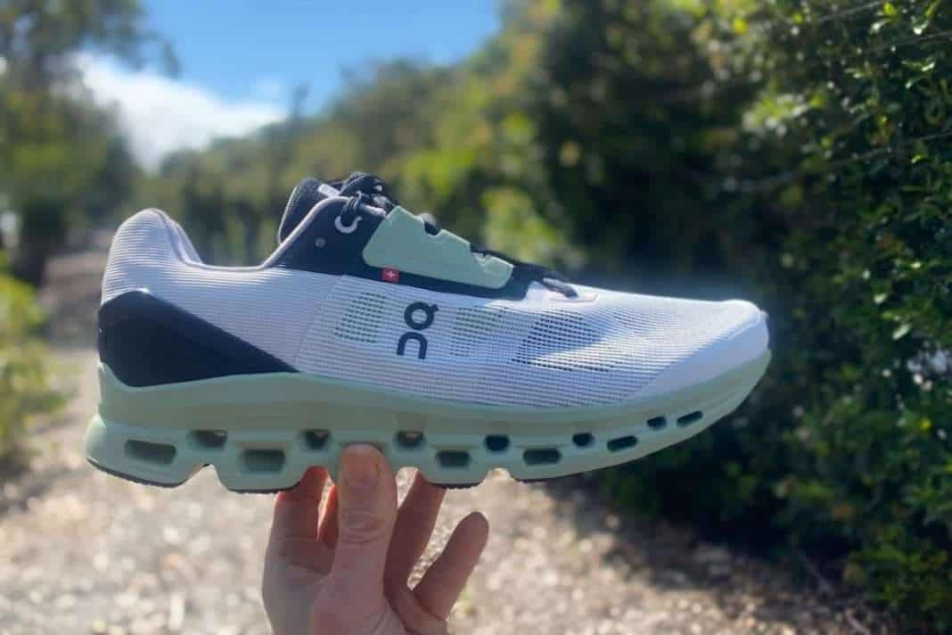 Running Shoe Reviews: ON CLOUDSTRATUS 2 - Runner's Tribe